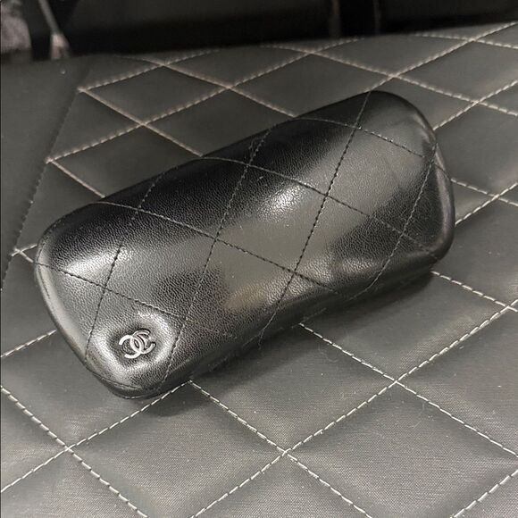 CHANEL Black Quilted Leather Eyewear Case & UNOPENED Cleaning Clothing AUTHENTIC